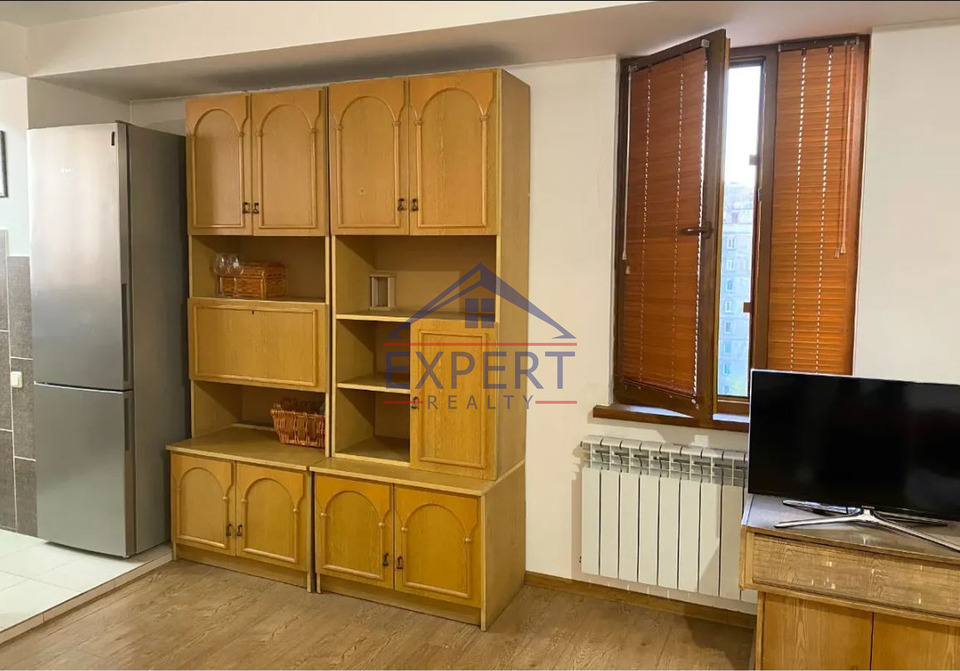 ԱՎԱՆ-ԱՌԻՆՋ, 1-ԻՆ ՄԻԿՐՈՇՐՋԱՆ, 3 ՍԵՆՅԱԿ