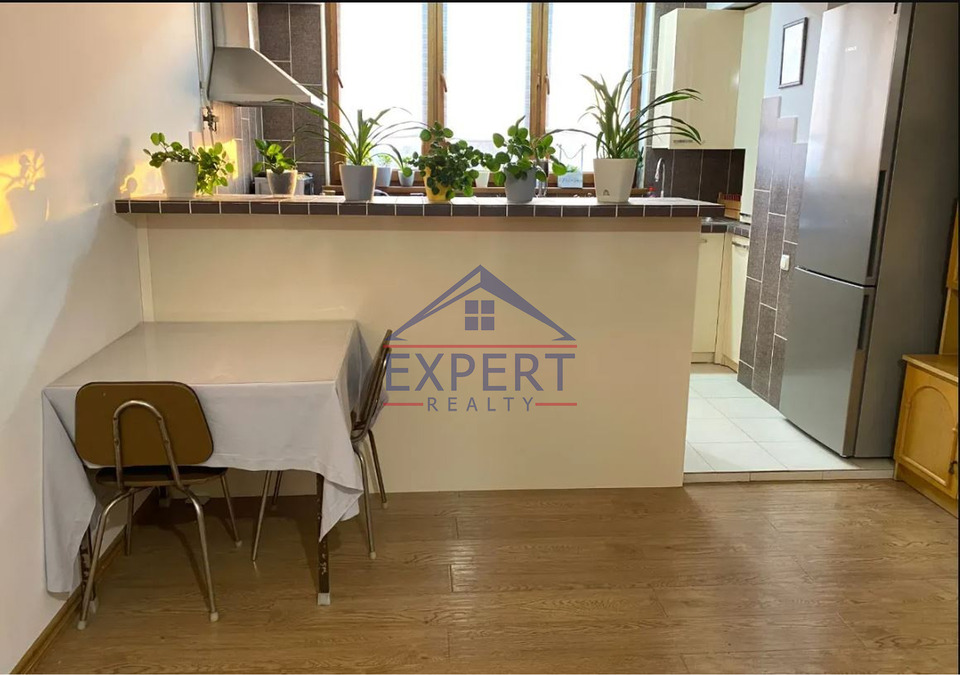 ԱՎԱՆ-ԱՌԻՆՋ, 1-ԻՆ ՄԻԿՐՈՇՐՋԱՆ, 3 ՍԵՆՅԱԿ