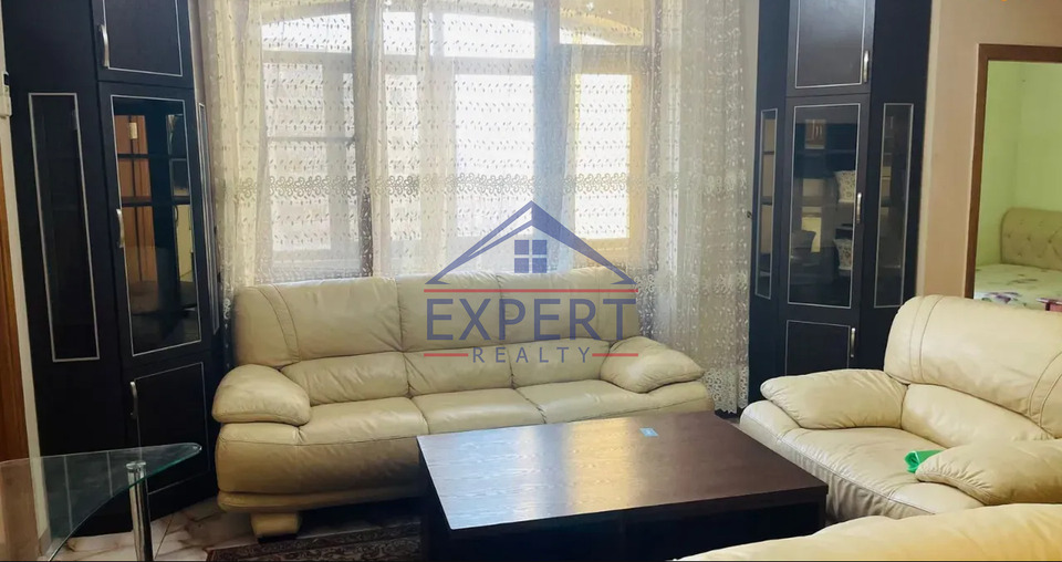 ԿԵՆՏՐՈՆ, ԱՐԳԻՇՏԻ ՓՈՂՈՑ, 3 ՍԵՆՅԱԿ