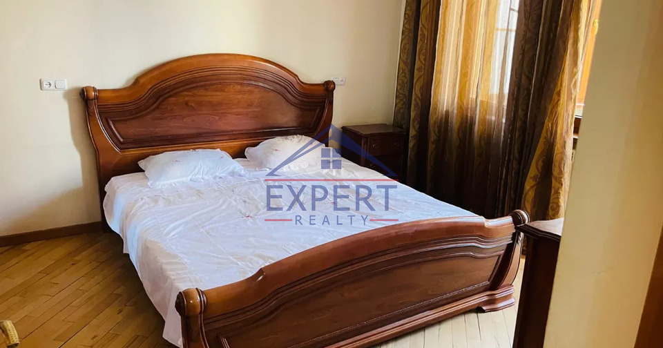 ԿԵՆՏՐՈՆ, ԱՐԳԻՇՏԻ ՓՈՂՈՑ, 3 ՍԵՆՅԱԿ