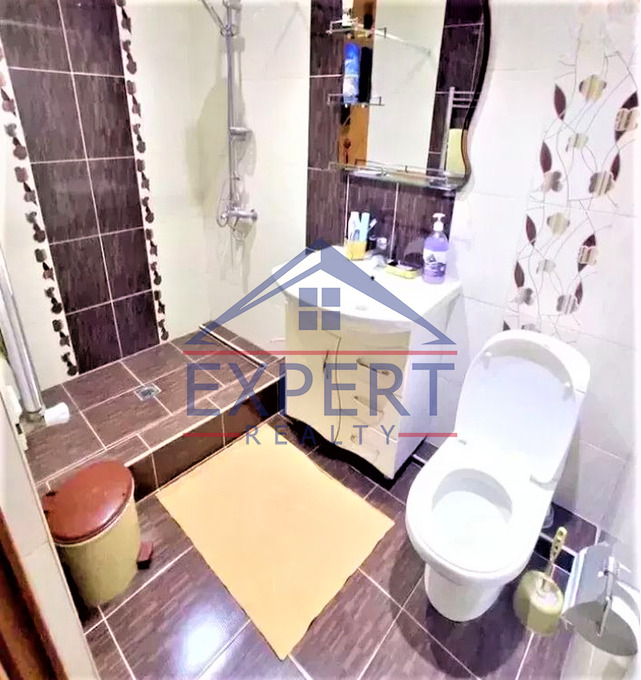 ՔԱՆԱՔԵՌ ԶԵՅԹՈՒՆ, ԴՐՈՅԻ ՓՈՂՈՑ, 5 ՍԵՆՅԱԿ