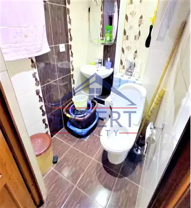 ՔԱՆԱՔԵՌ ԶԵՅԹՈՒՆ, ԴՐՈՅԻ ՓՈՂՈՑ, 5 ՍԵՆՅԱԿ