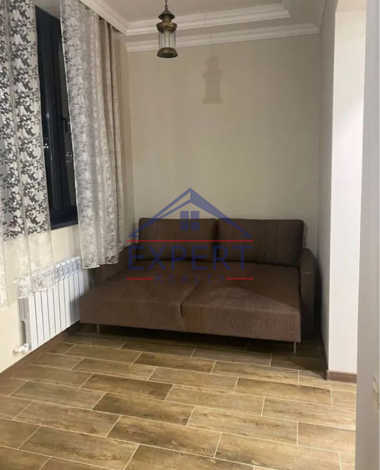 ԿԵՆՏՐՈՆ, ԿԻԼԻԿԻԱ ԹԱՂԱՄԱՍ, 2 ՍԵՆՅԱԿ