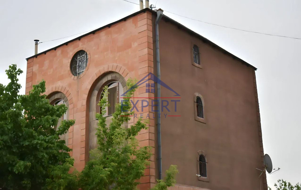 ԷՐԵԲՈՒՆԻ, ՆՈՐ ԱՐԵՇ 5ՍԵՆՅԱԿ 320 քմ
