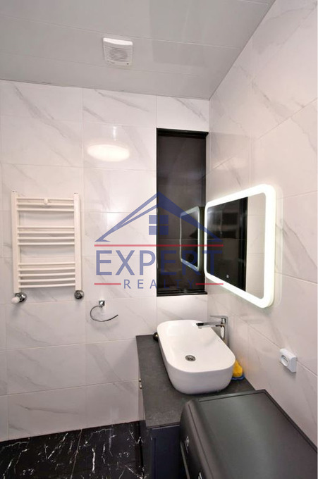 ԱՐԱԲԿԻՐ, ԿՈՄԻՏԱՍԻ ՊՈՂՈՏԱ, 3 ՍԵՆՅԱԿ