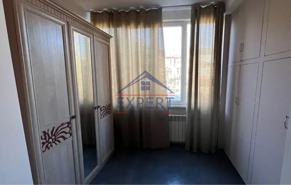 ԱՐԱԲԿԻՐ, ԿՈՄԻՏԱՍԻ ՊՈՂՈՏԱ, 2 ՍԵՆՅԱԿ