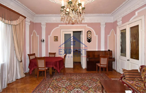 ԱՐԱԲԿԻՐ, ԿՈՄԻՏԱՍԻ ՊՈՂՈՏԱ, 3 ՍԵՆՅԱԿ