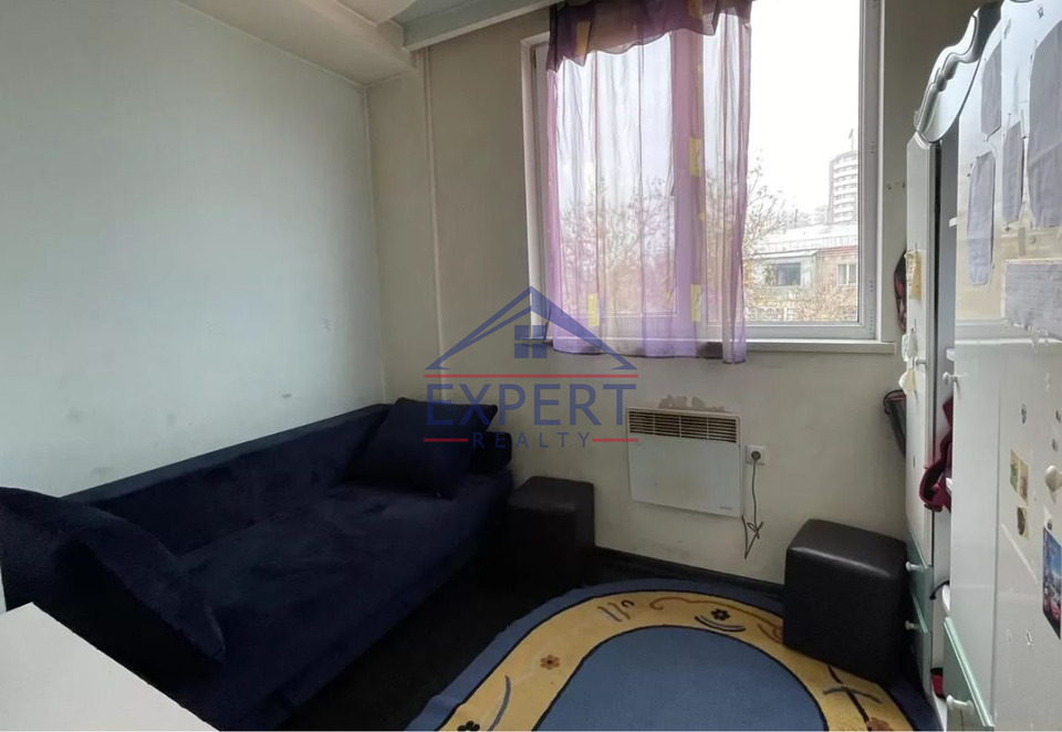 ԱՐԱԲԿԻՐ, ԿՈՄԻՏԱՍԻ ՊՈՂՈՏԱ, 3 ՍԵՆՅԱԿ