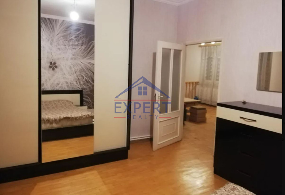 ԷՐԵԲՈՒՆԻ, ԱՐՑԱԽԻ ՊՈՂՈՏԱ, 4 ՍԵՆՅԱԿ