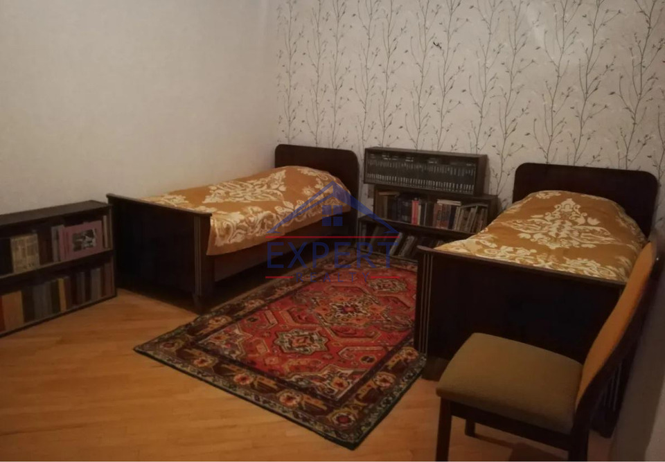 ԷՐԵԲՈՒՆԻ, ԱՐՑԱԽԻ ՊՈՂՈՏԱ, 4 ՍԵՆՅԱԿ