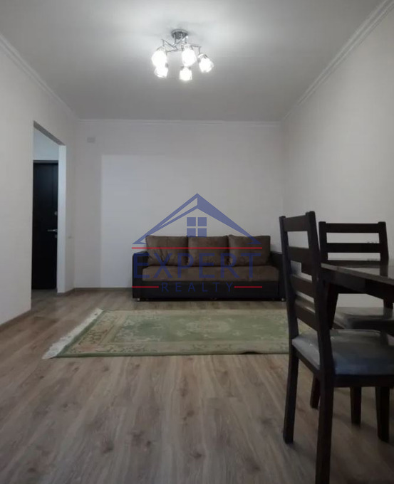 ԿԵՆՏՐՈՆ, ՏԻԳՐԱՆ ՄԵԾԻ ՊՈՂՈՏԱ, 1 ՍԵՆՅԱԿ