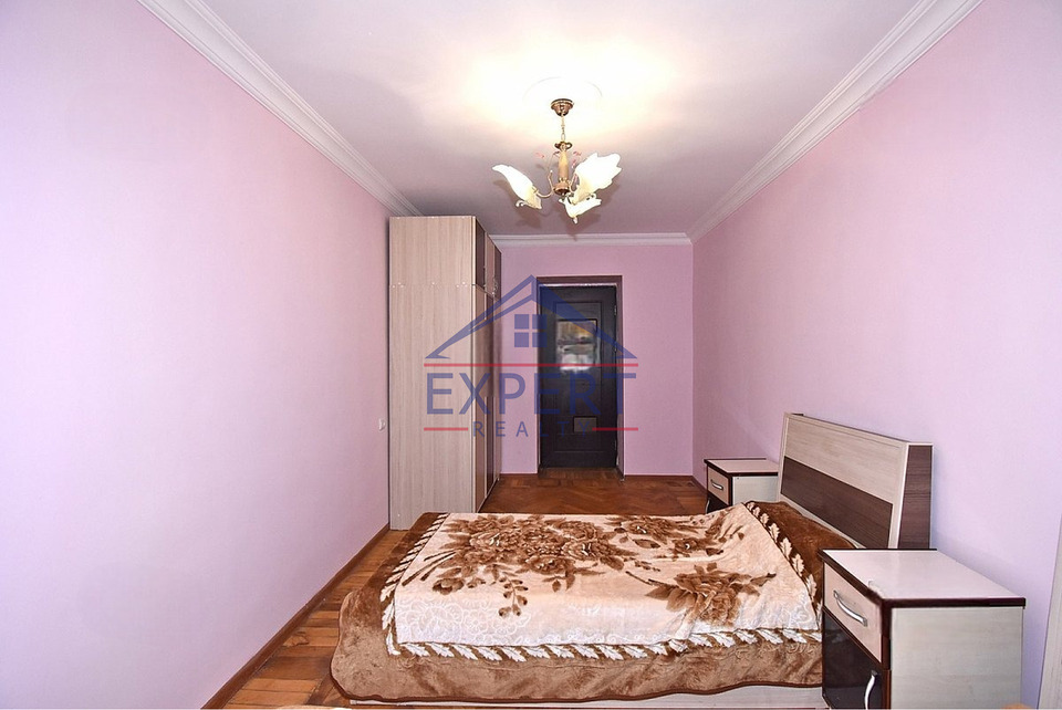 ԿԵՆՏՐՈՆ, ՆԱՐ-ԴՈՍԻ ՓՈՂՈՑ, 3 ՍԵՆՅԱԿ