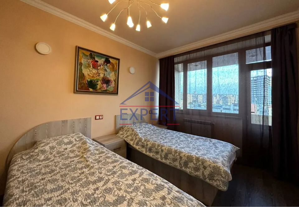 ԿԵՆՏՐՈՆ, ԱԳԱԹԱՆԳԵՂՈՍ, 3 ՍԵՆՅԱԿ