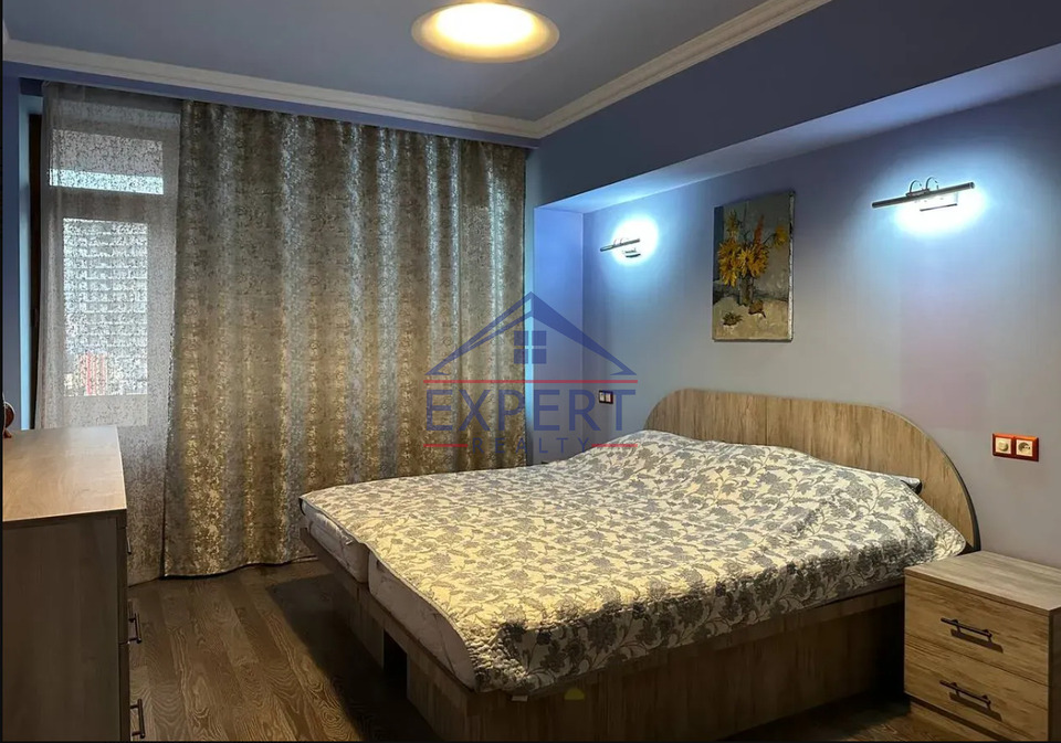 ԿԵՆՏՐՈՆ, ԱԳԱԹԱՆԳԵՂՈՍ, 3 ՍԵՆՅԱԿ
