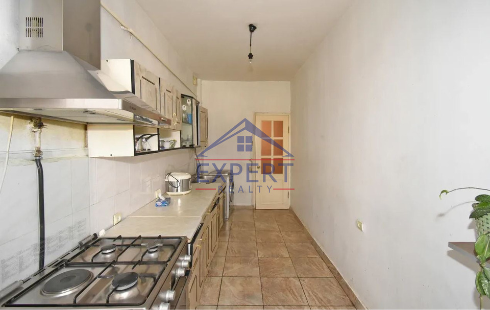 ՔԱՆԱՔԵՌ ԶԵՅԹՈՒՆ, Ա․ ԱՀԱՐՈՆՅԱՆ ՓՈՂՈՑ, 4 ՍԵՆՅԱԿ