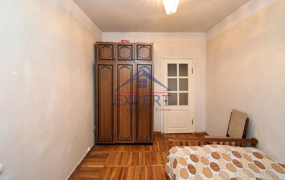 ՔԱՆԱՔԵՌ ԶԵՅԹՈՒՆ, Ա․ ԱՀԱՐՈՆՅԱՆ ՓՈՂՈՑ, 4 ՍԵՆՅԱԿ