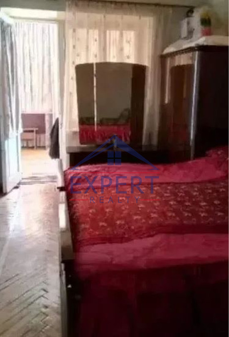 ԿԵՆՏՐՈՆ, ՄԱՇՏՈՑԻ ՊՈՂՈՏԱ, 4 ՍԵՆՅԱԿ