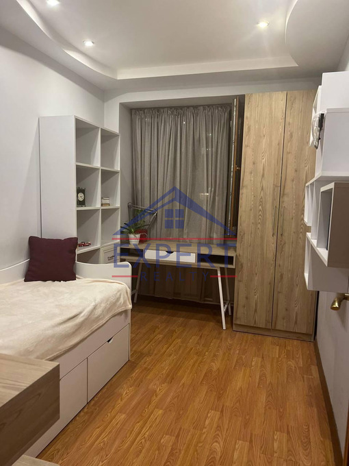 ՄԱԼԱԹԻԱ ՍԵԲԱՍՏԻԱ, ԳՈՒՍԱՆ ՇԵՐԱՄԻ ՓՈՂՈՑ, 4 ՍԵՆՅԱԿ