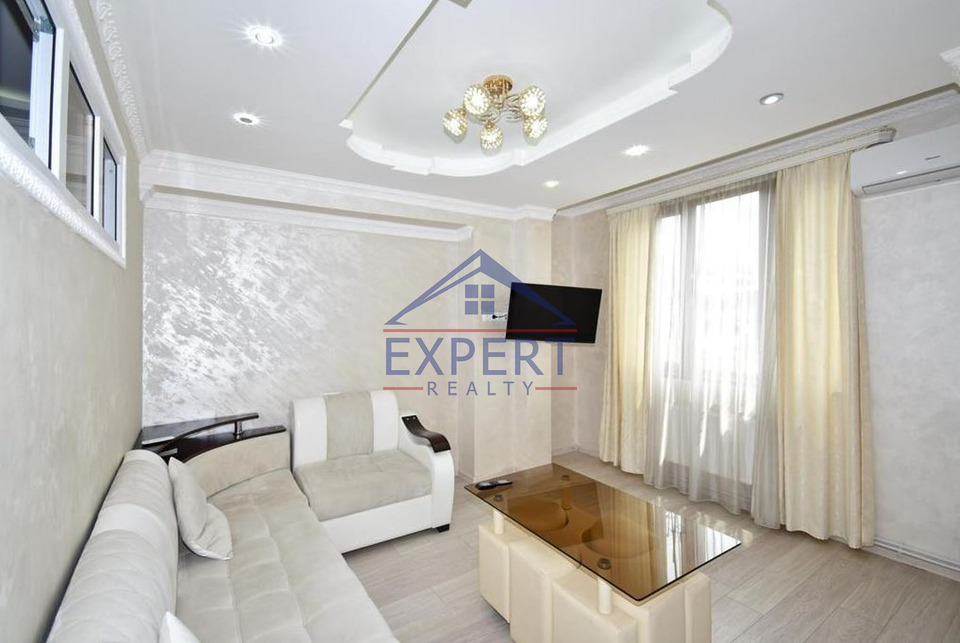 ԿԵՆՏՐՈՆ, ԶԱՔՅԱՆ ՓՈՂՈՑ, 2 ՍԵՆՅԱԿ