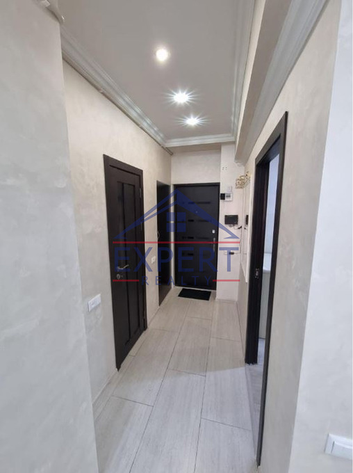 ԿԵՆՏՐՈՆ, ԶԱՔՅԱՆ ՓՈՂՈՑ, 2 ՍԵՆՅԱԿ