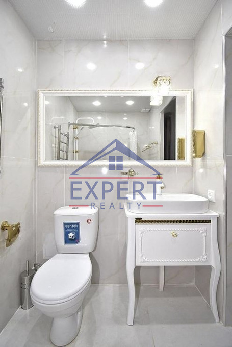 ԿԵՆՏՐՈՆ, ԶԱՔՅԱՆ ՓՈՂՈՑ, 2 ՍԵՆՅԱԿ