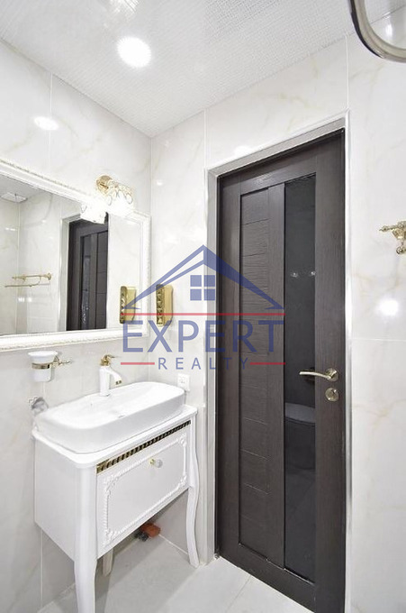 ԿԵՆՏՐՈՆ, ԶԱՔՅԱՆ ՓՈՂՈՑ, 2 ՍԵՆՅԱԿ