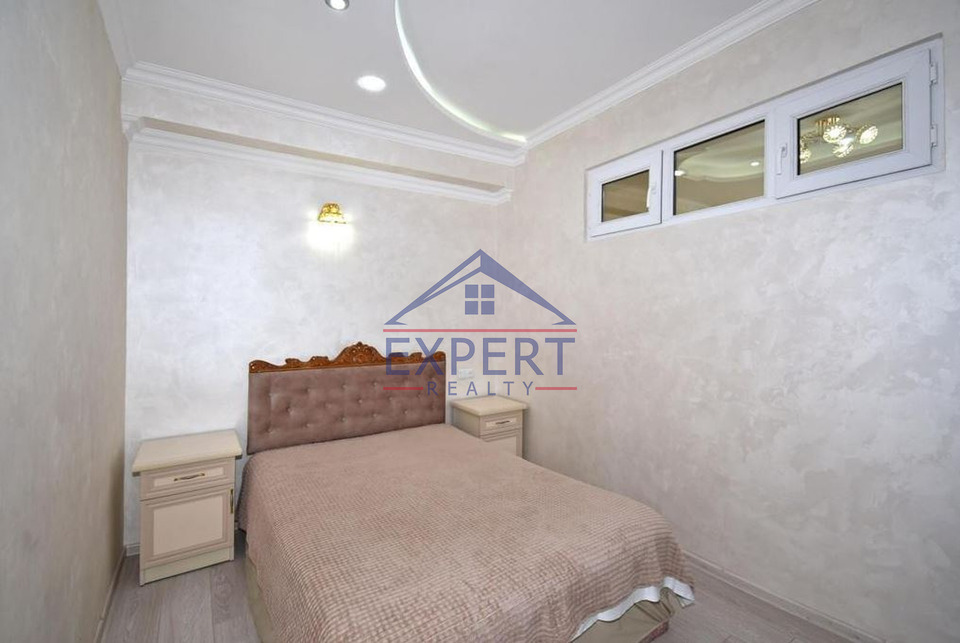 ԿԵՆՏՐՈՆ, ԶԱՔՅԱՆ ՓՈՂՈՑ, 2 ՍԵՆՅԱԿ