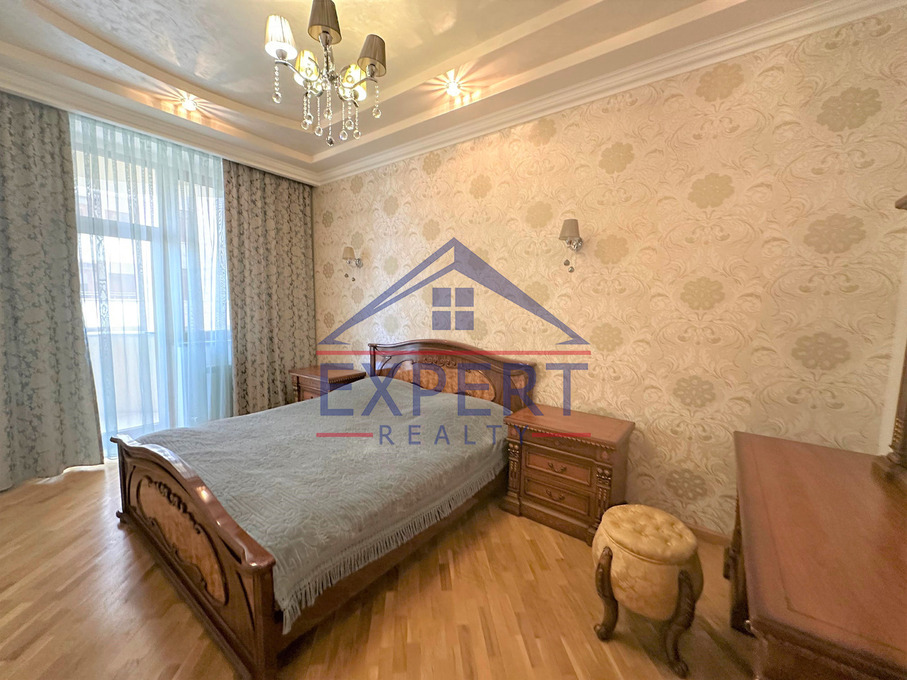 ԿԵՆՏՐՈՆ, ԱՐԱՄԻ ՓՈՂՈՑ, 2 ՍԵՆՅԱԿ