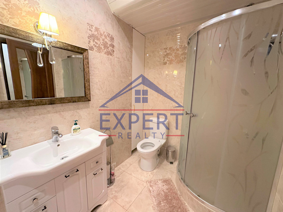 ԿԵՆՏՐՈՆ, ԱՐԱՄԻ ՓՈՂՈՑ, 2 ՍԵՆՅԱԿ