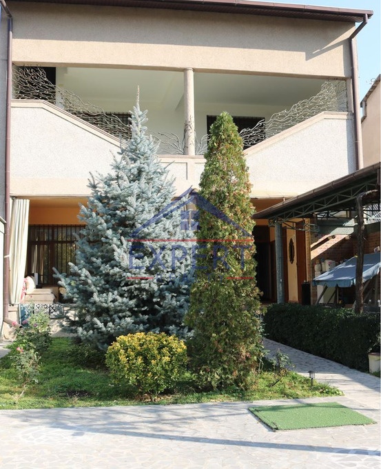 ԿԵՆՏՐՈՆ,ՌՈՍՏՈՄԻ ՓՈՂՈՑ  6 ՍԵՆՅԱԿ