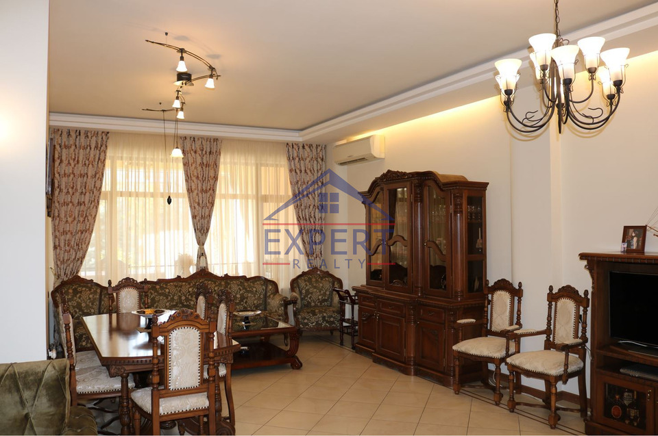 ԿԵՆՏՐՈՆ,ՌՈՍՏՈՄԻ ՓՈՂՈՑ  6 ՍԵՆՅԱԿ