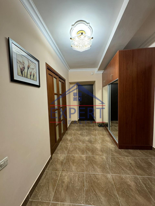 ԿԵՆՏՐՈՆ, ԱՄԻՐՅԱՆ ՓՈՂՈՑ, 3 ՍԵՆՅԱԿ