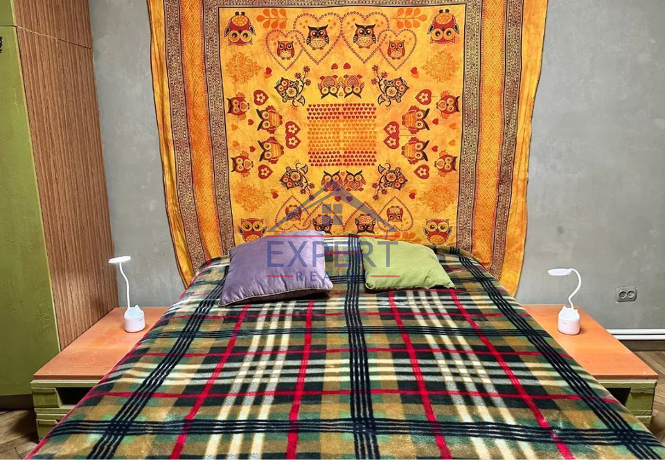 ԿԵՆՏՐՈՆ, ՄԱՇՏՈՑԻ ՊՈՂՈՏԱ, 3 ՍԵՆՅԱԿ