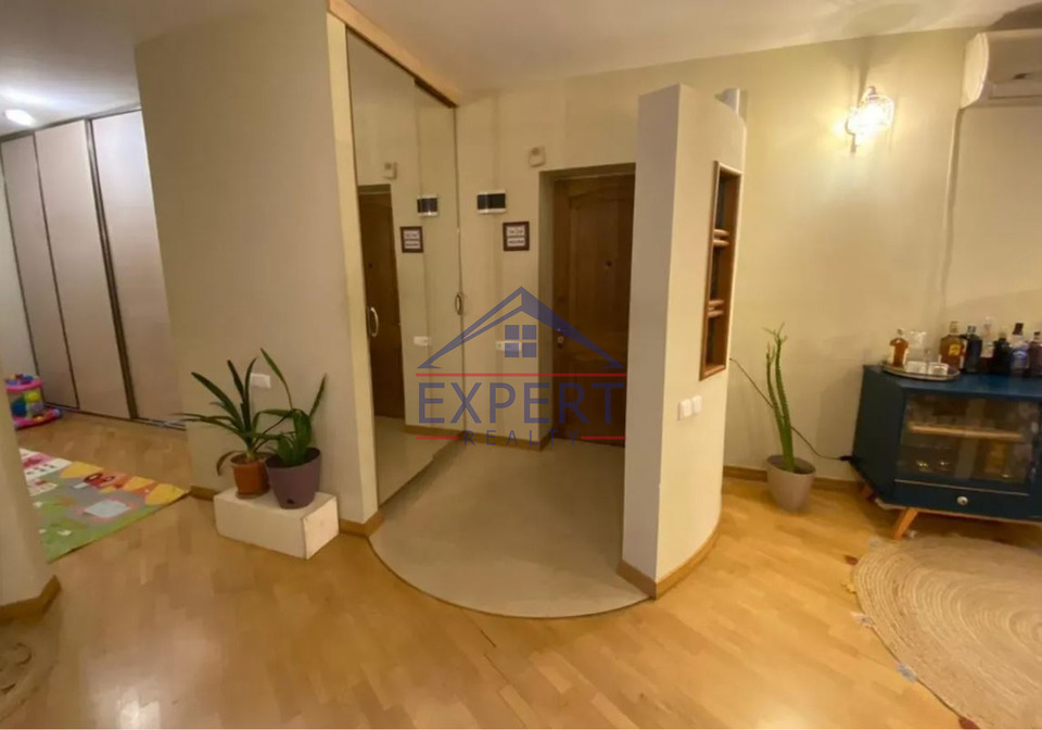 ԱՐԱԲԿԻՐ, ԳՅՈՒԼԲԵՆԿՅԱՆ ՓՈՂՈՑ, 3 ՍԵՆՅԱԿ