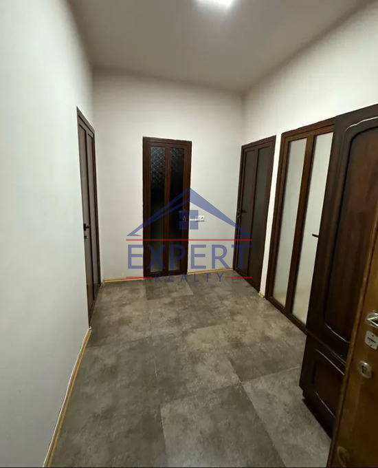 ԿԵՆՏՐՈՆ, ՄՅԱՍՆԻԿՅԱՆ ՊՈՂՈՏԱ, 2 ՍԵՆՅԱԿ