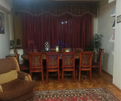 ՇԵՆԳԱՎԻԹ, ՖՐՈՒՆԶԵ ՓՈՂՈՑ, 2 ՍԵՆՅԱԿ