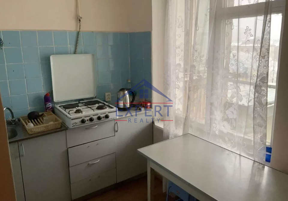 ԿԵՆՏՐՈՆ, ԼԵՈՅԻ ՓՈՂՈՑ, 2 ՍԵՆՅԱԿ