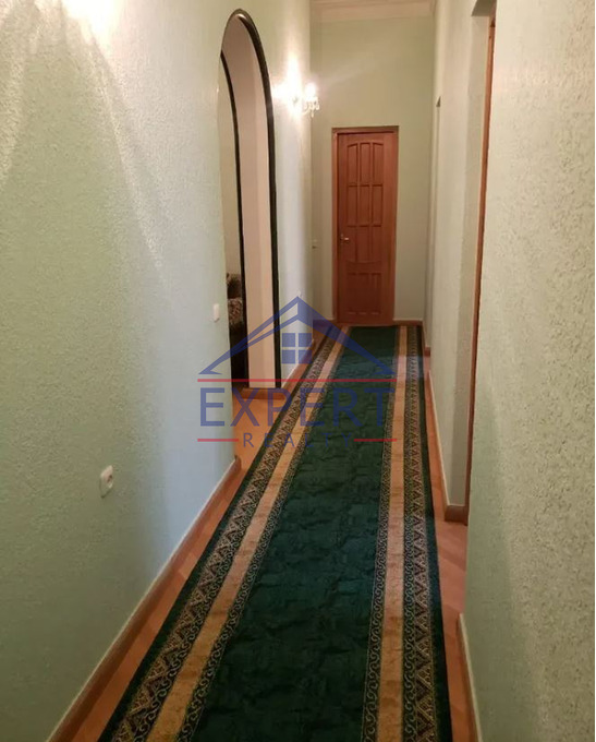 ԱՎԱՆ, 4-ՐԴ ՓՈՂՈՑ, 5 ՍԵՆՅԱԿ