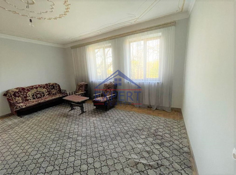 ՄԱԼԱԹԻԱ ՍԵԲԱՍՏԻԱ, ՔՈՒՉԱԿԻ ՓՈՂՈՑ, 4 ՍԵՆՅԱԿ