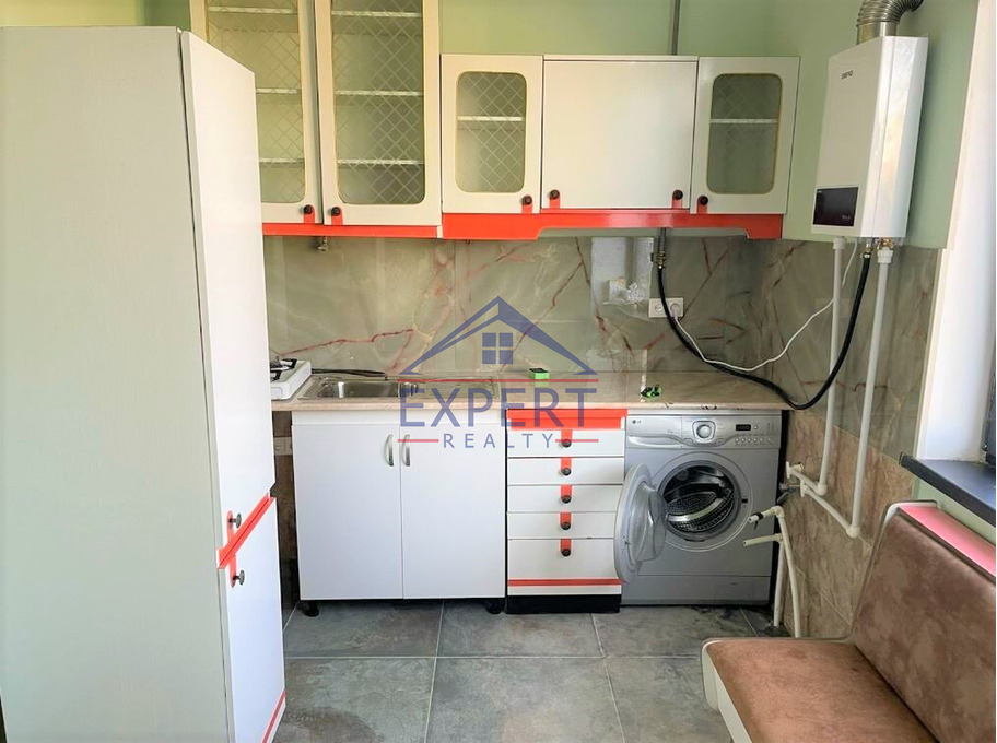 ՄԱԼԱԹԻԱ ՍԵԲԱՍՏԻԱ, ՔՈՒՉԱԿԻ ՓՈՂՈՑ, 4 ՍԵՆՅԱԿ