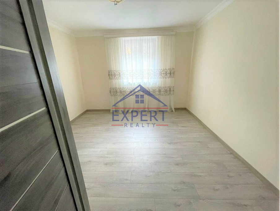 ՄԱԼԱԹԻԱ ՍԵԲԱՍՏԻԱ, ՔՈՒՉԱԿԻ ՓՈՂՈՑ, 4 ՍԵՆՅԱԿ