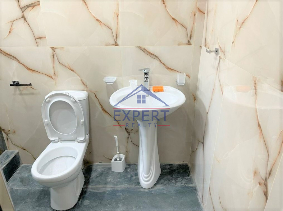 ՄԱԼԱԹԻԱ ՍԵԲԱՍՏԻԱ, ՔՈՒՉԱԿԻ ՓՈՂՈՑ, 4 ՍԵՆՅԱԿ