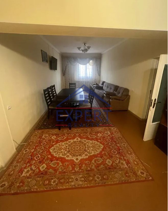 ՄԱԼԱԹԻԱ ՍԵԲԱՍՏԻԱ, ՏԻՉԻՆԱ ՓՈՂՈՑ, 4 ՍԵՆՅԱԿ