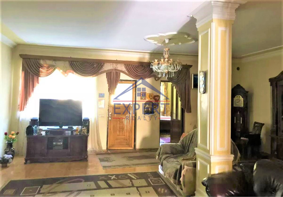 ԷՐԵԲՈՒՆԻ, ԷՐԵԲՈՒՆԻ ՓՈՂՈՑ, 6 ՍԵՆՅԱԿ