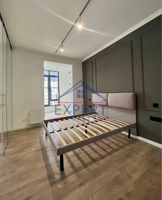 ԱՐԱԲԿԻՐ, ԿՈՄԻՏԱՍ, 2 ՍԵՆՅԱԿ