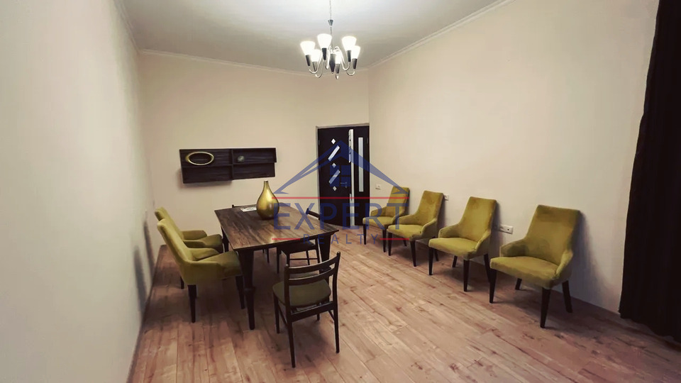 ԱՋԱՓՆՅԱԿ, ՆՈՐԱՇԵՆ ԹԱՂԱՄԱՍ, 4 ՍԵՆՅԱԿ