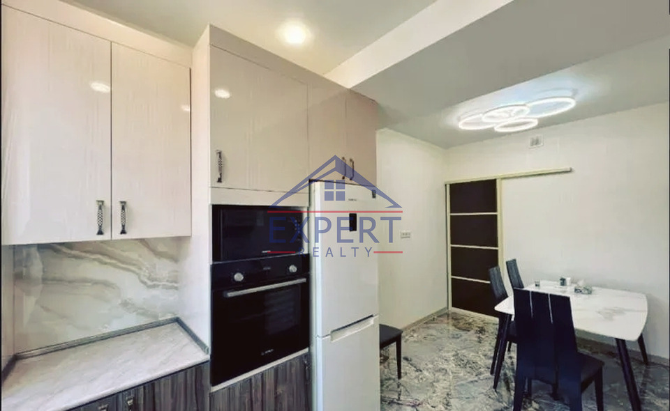 ԿԵՆՏՐՈՆ․ ՄՈՎՍԵՍ ԽՈՐԵՆԱՑԻ,4 ՍԵՆՅԱԿ
