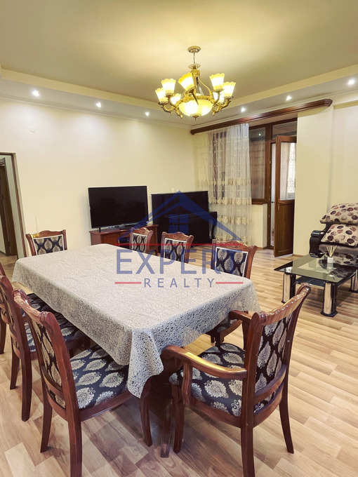 ԱՐԱԲԿԻՐ, ՎԻԿՏՈՐ ՀԱՄԲԱՐՁՈՒՄՅԱՆ, 3 ՍԵՆՅԱԿ