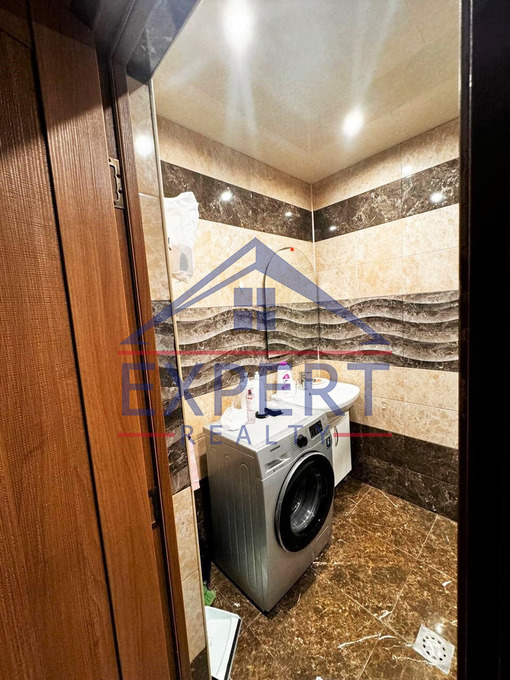 ԱՐԱԲԿԻՐ, ՎԻԿՏՈՐ ՀԱՄԲԱՐՁՈՒՄՅԱՆ, 3 ՍԵՆՅԱԿ