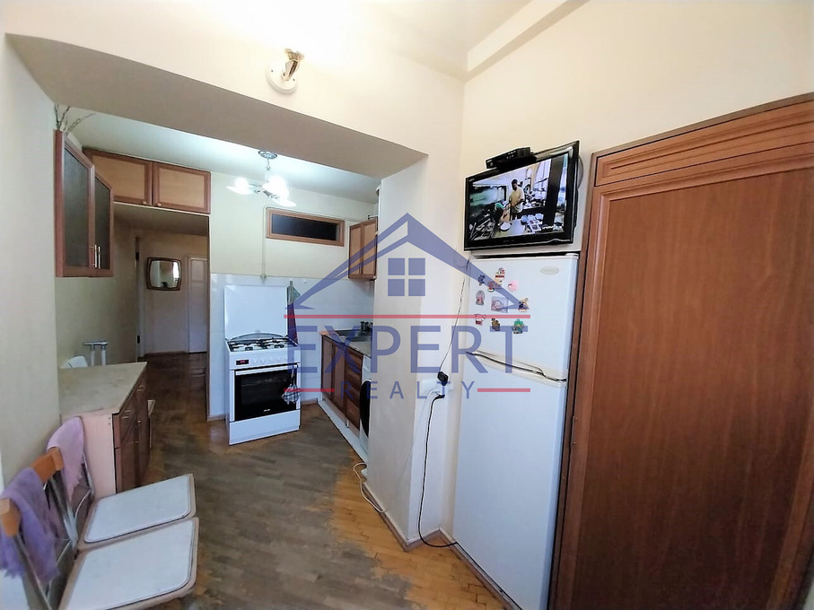 ԱՐԱԲԿԻՐ, ԿՈՄԻՏԱՍ ՊՈՂՈՏԱ, 3 ՍԵՆՅԱԿ